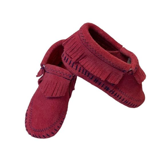 Minnetonka Other - Minnetonka Moccasin Toddler Pink Suede Riley Bootie Size 6